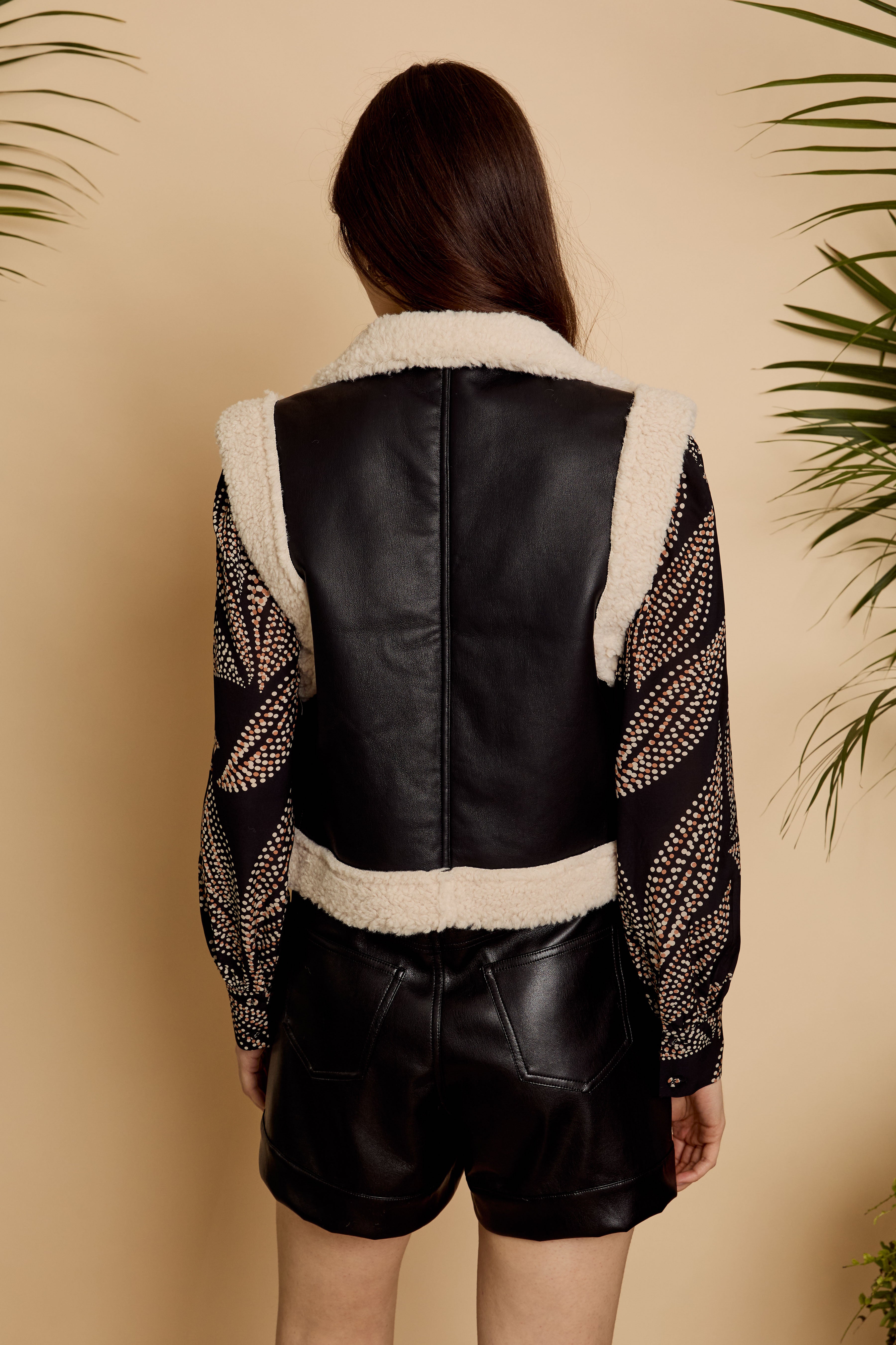 Cove Vest in Cream / Black