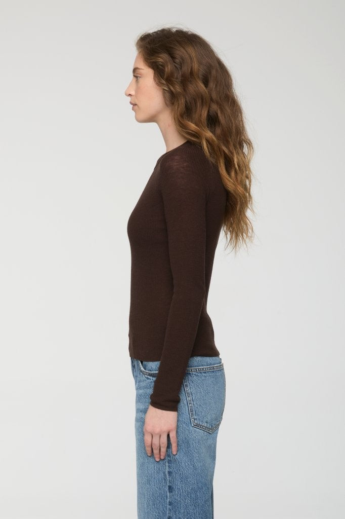 JUNO FEATHER WEIGHT SWEATER