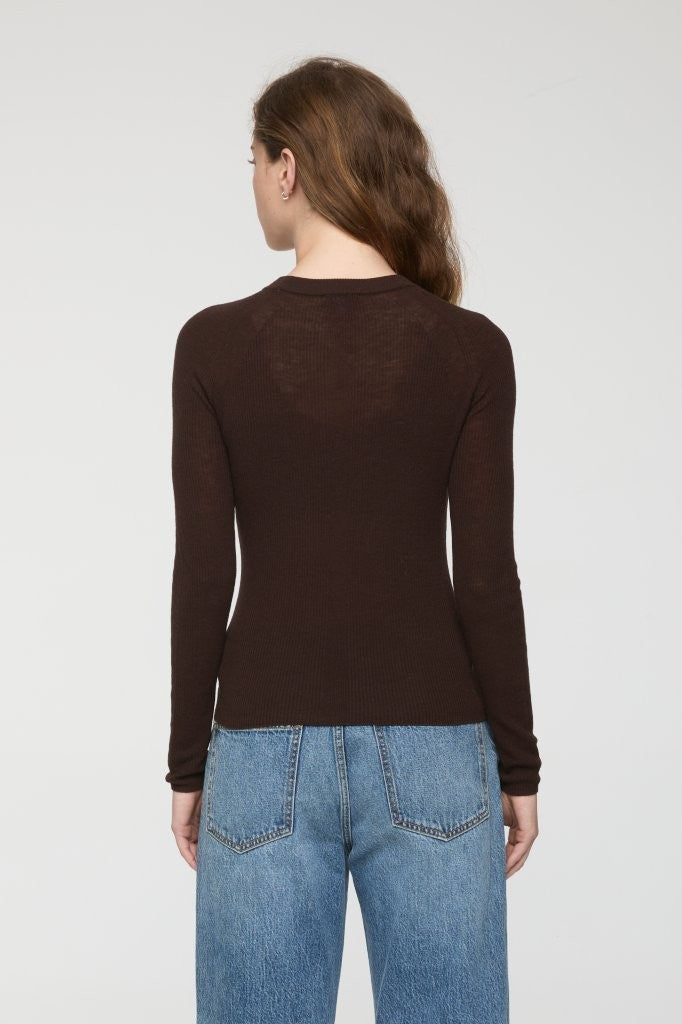 JUNO FEATHER WEIGHT SWEATER