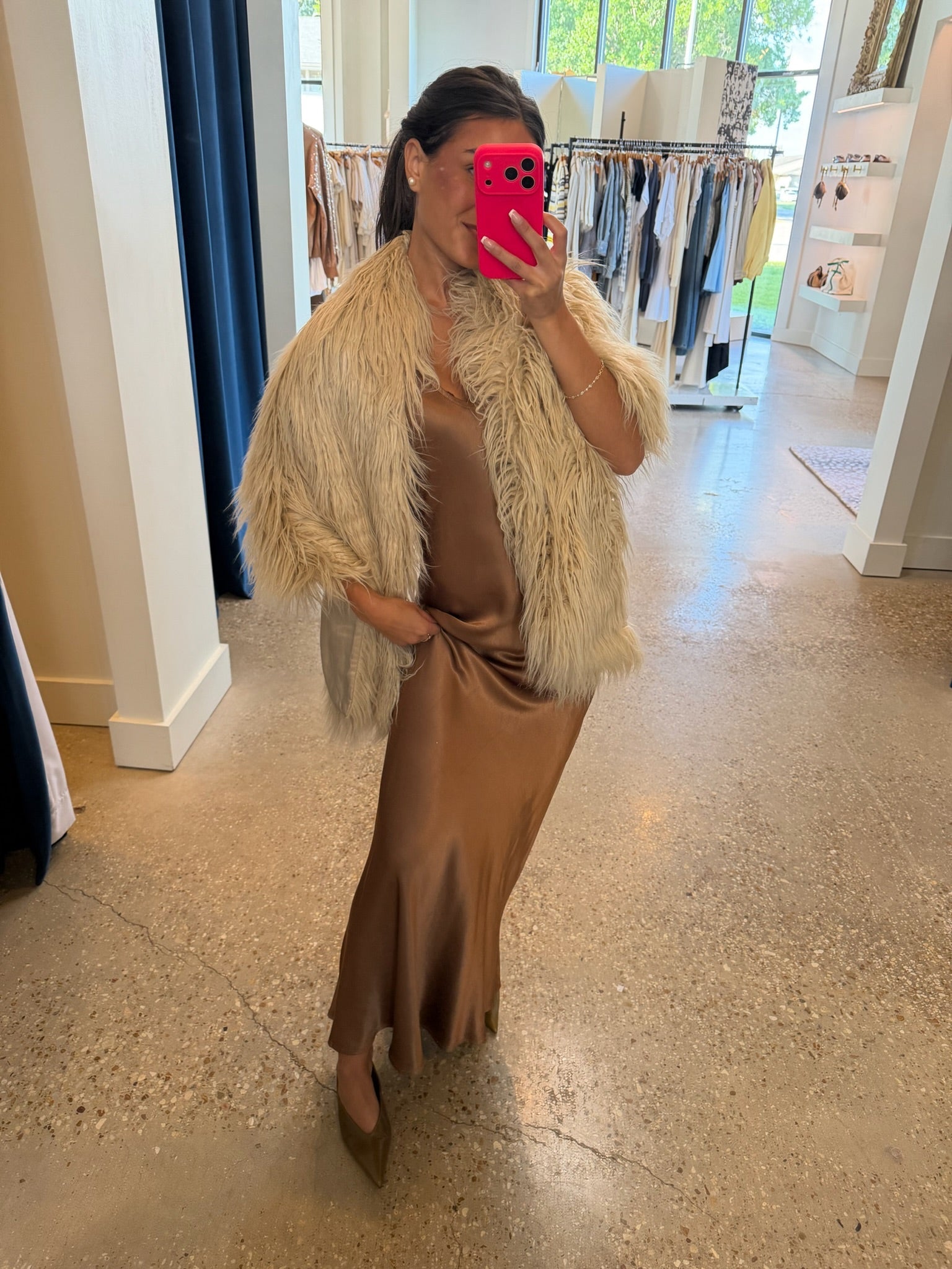 Biscuit SABINE FAUX FUR STOLE SCARF - Amor Lafayette