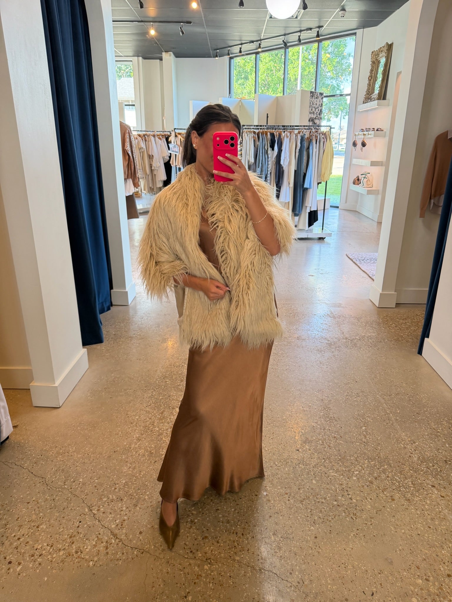 Biscuit SABINE FAUX FUR STOLE SCARF - Amor Lafayette