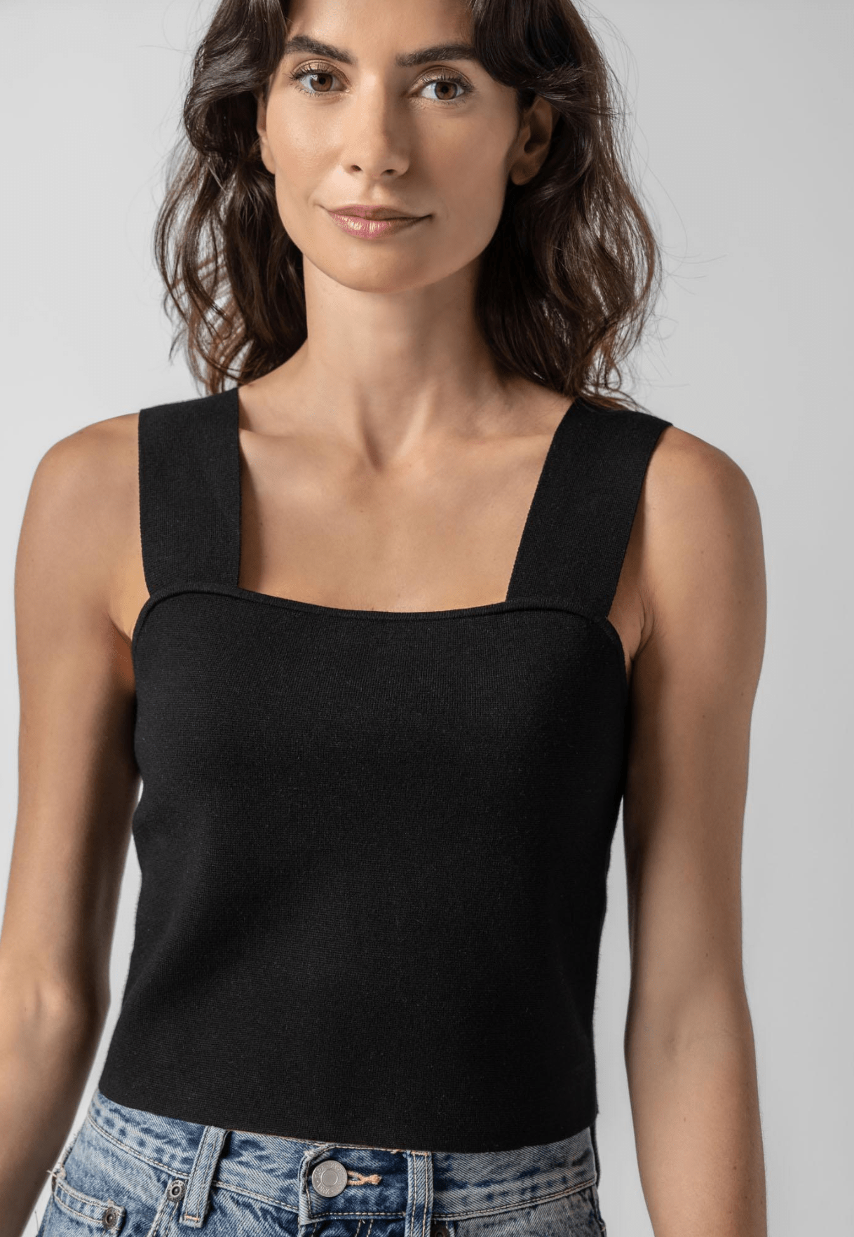 Black Cropped Tank - Amor Lafayette