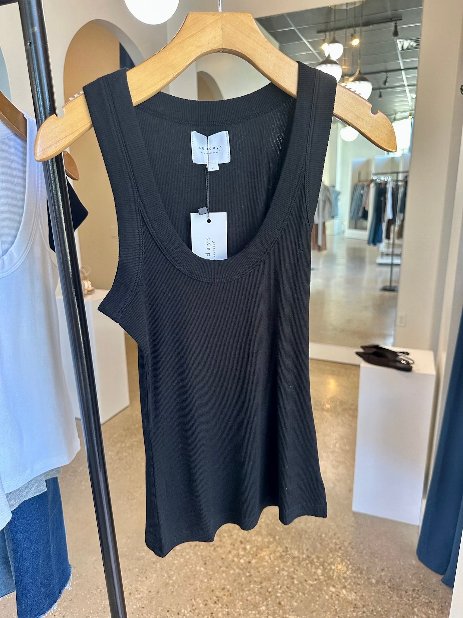 Black Danny Tank - Amor Lafayette