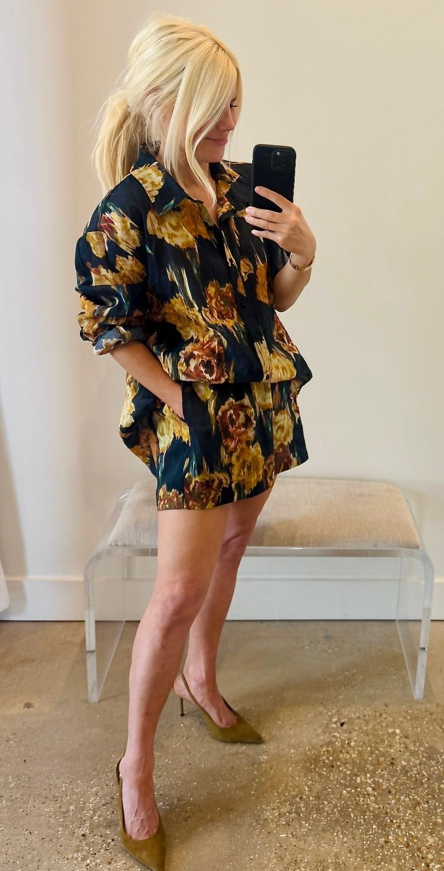 Black Floral Elastic Waist Short - Amor Lafayette