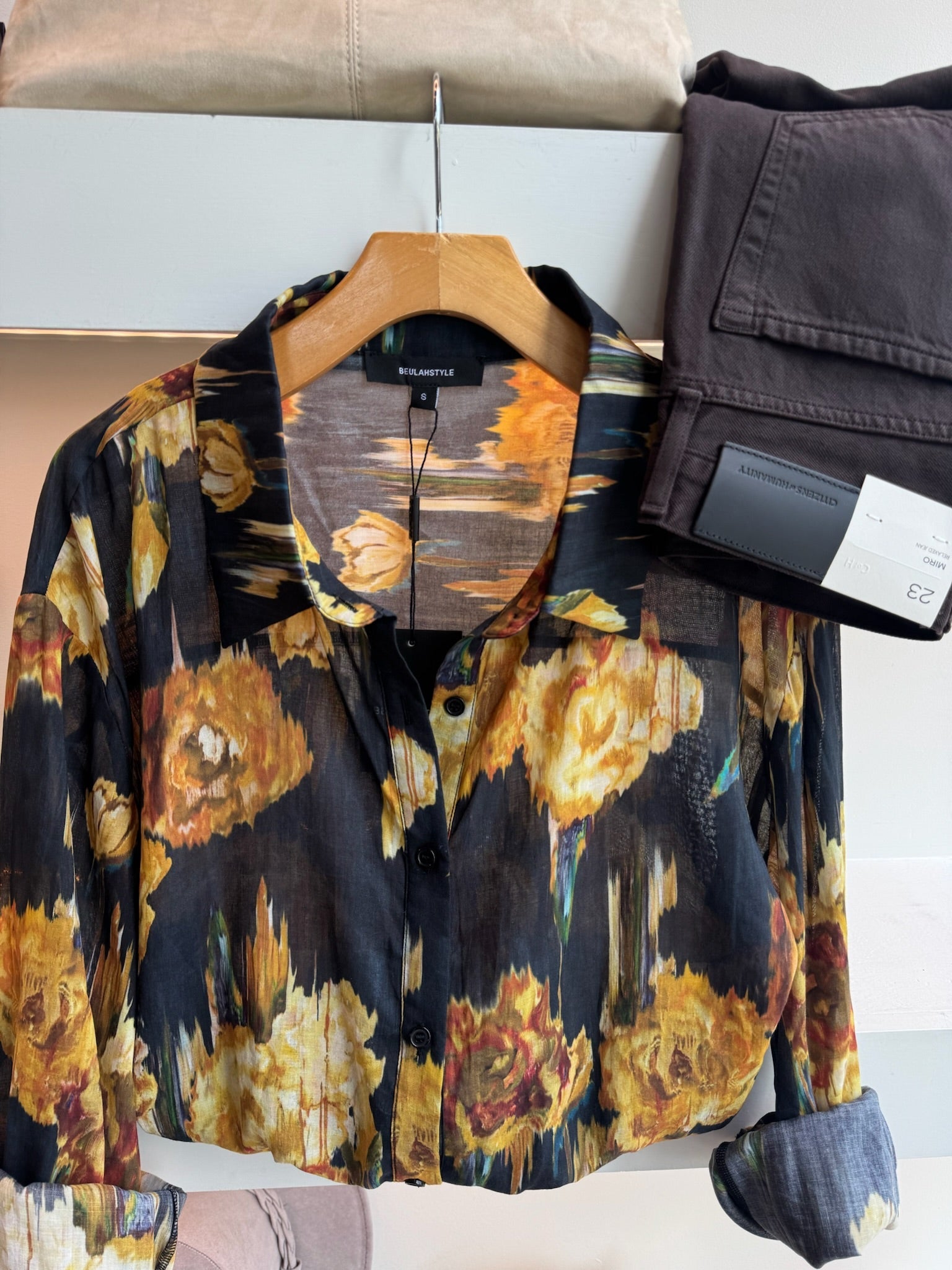 Black Floral Oversized Top - Amor Lafayette