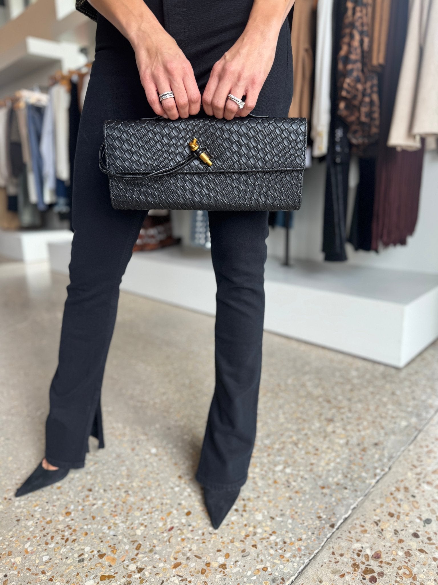 Black Knot Clutch - Amor Lafayette