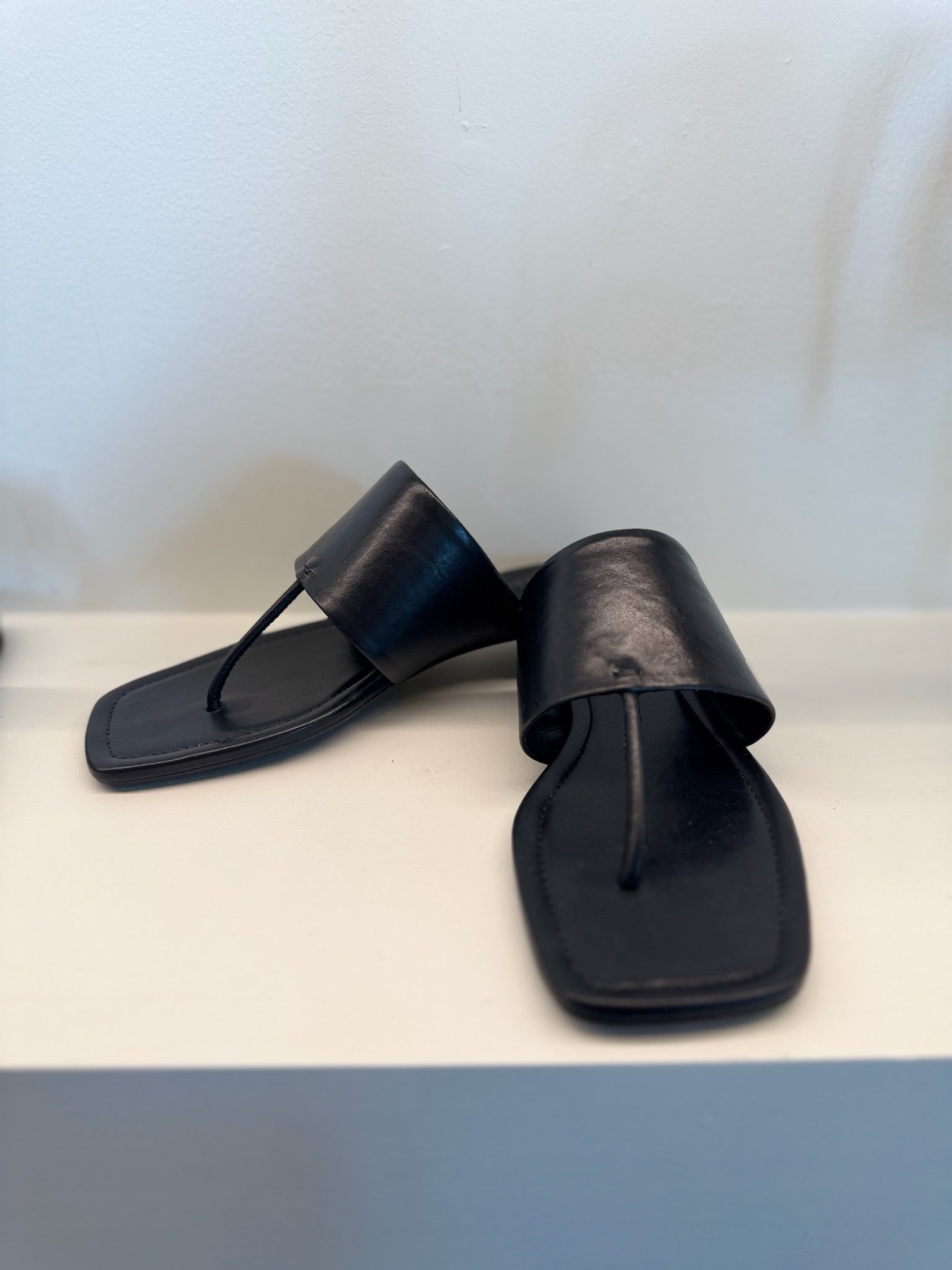 Black Martha Flat - Amor Lafayette