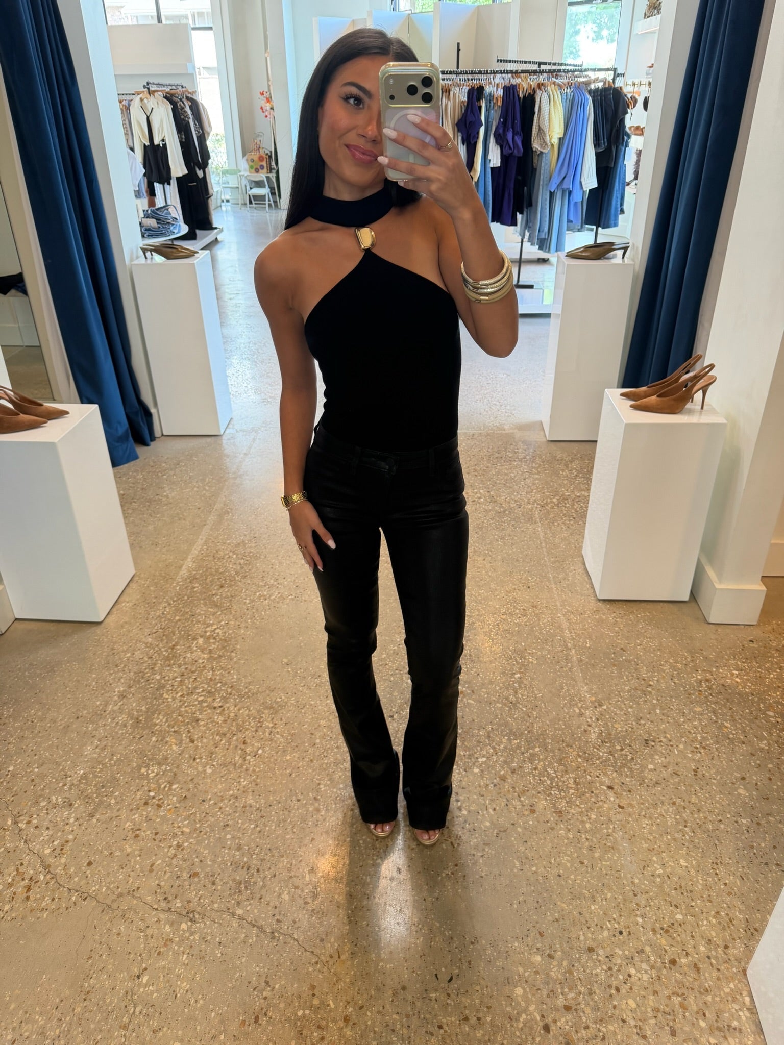 Black Renlen Halter Top - Amor Lafayette