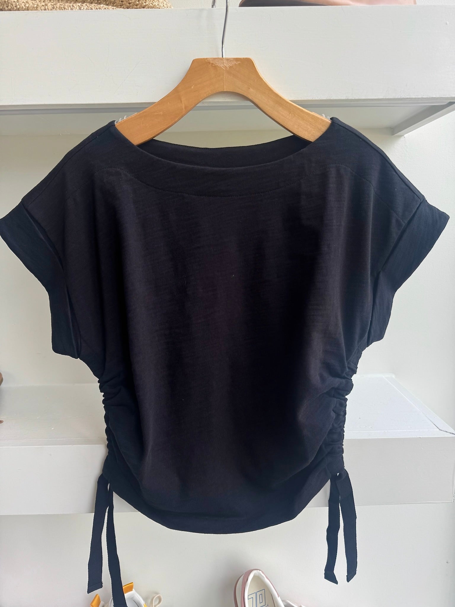 Black Ruched Side Boatneck Tee - Amor Lafayette