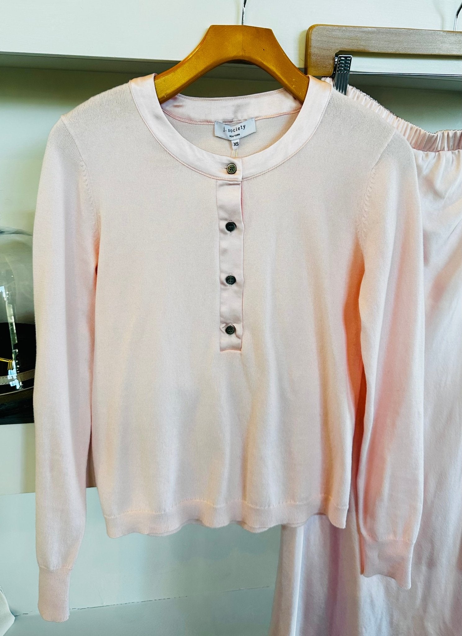 Blush Satin Trimmed Henley - Amor Lafayette