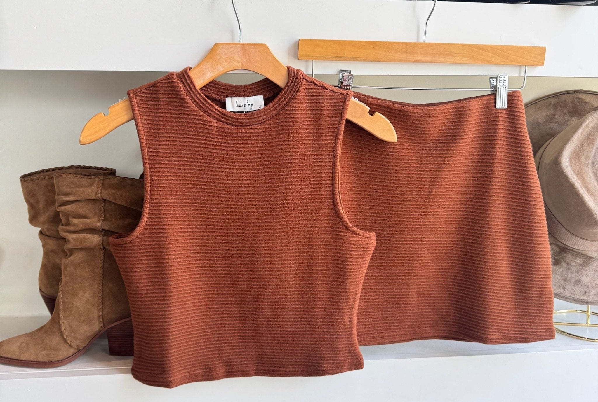 Brown Knit Mini Skirt - Amor Lafayette