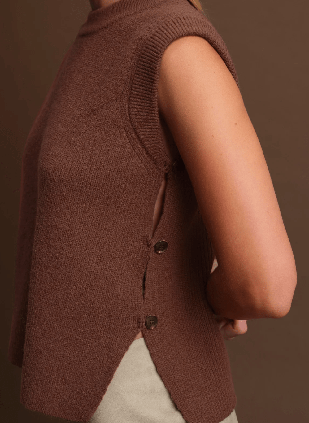 Cacao Theodore Knit Vest - Amor Lafayette