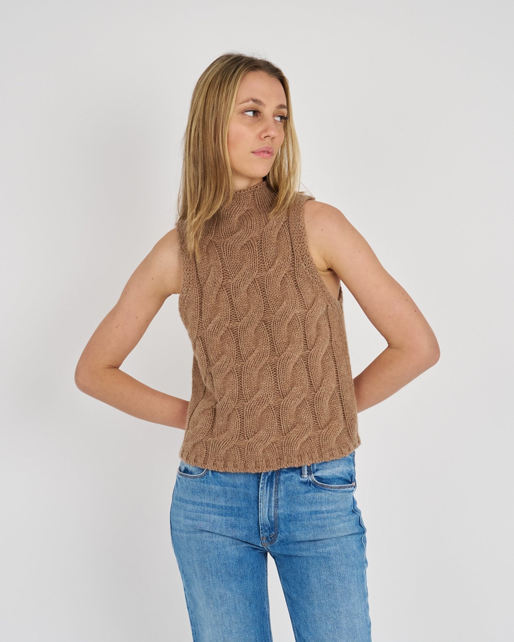 Camel LENNON CASHMERE SLEEVELESS MOCK CABLE - Amor Lafayette