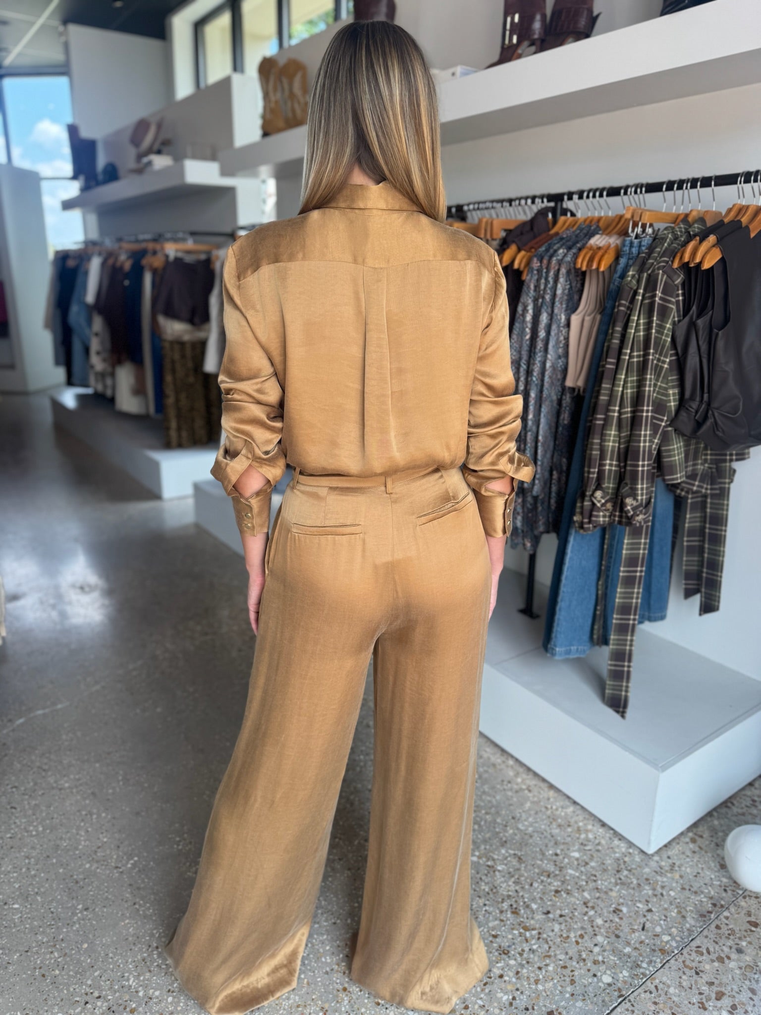 Camel Mia Solid Pants - Amor Lafayette