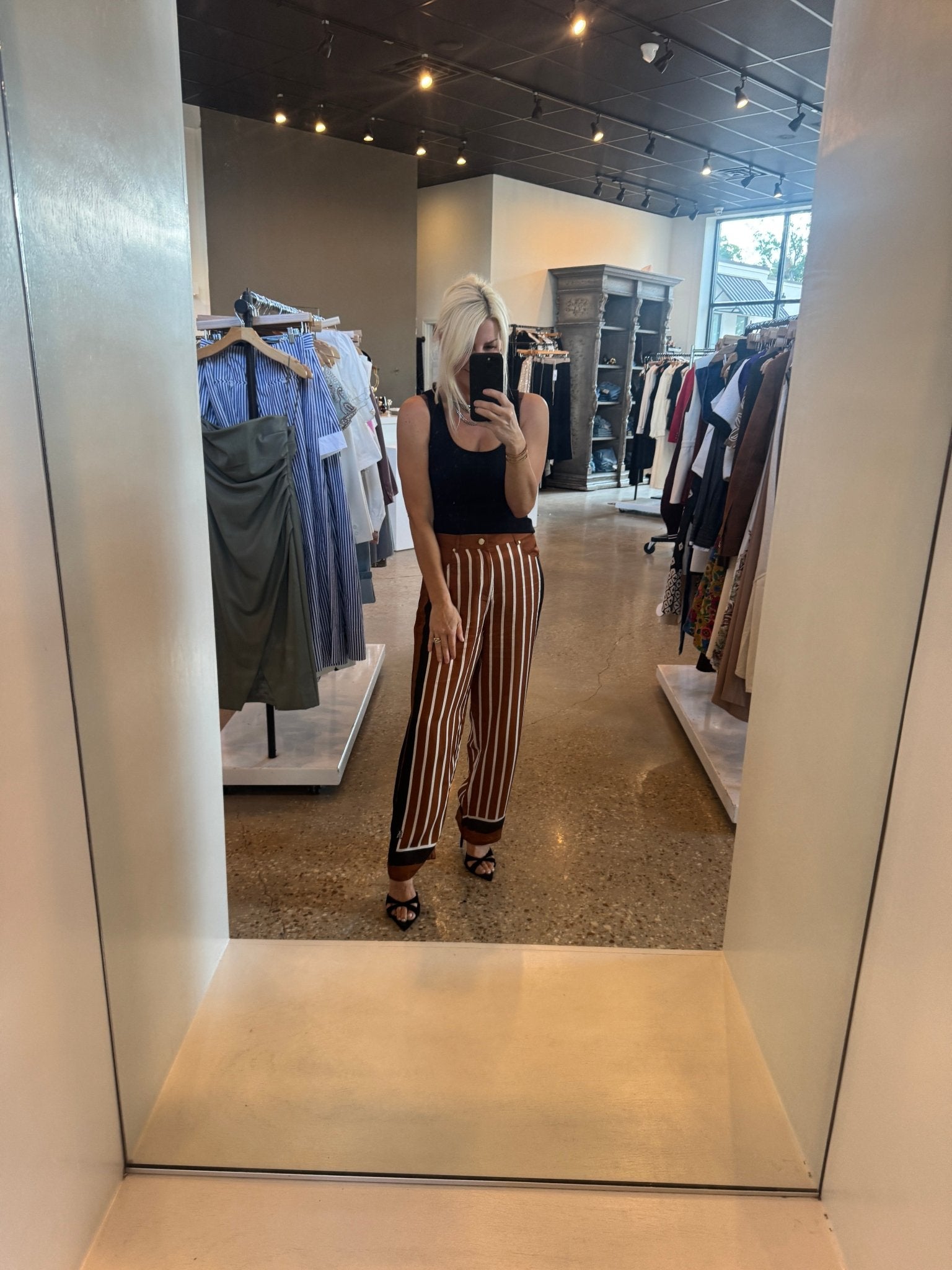 Cherrywood Brixlynn Pants - Amor Lafayette