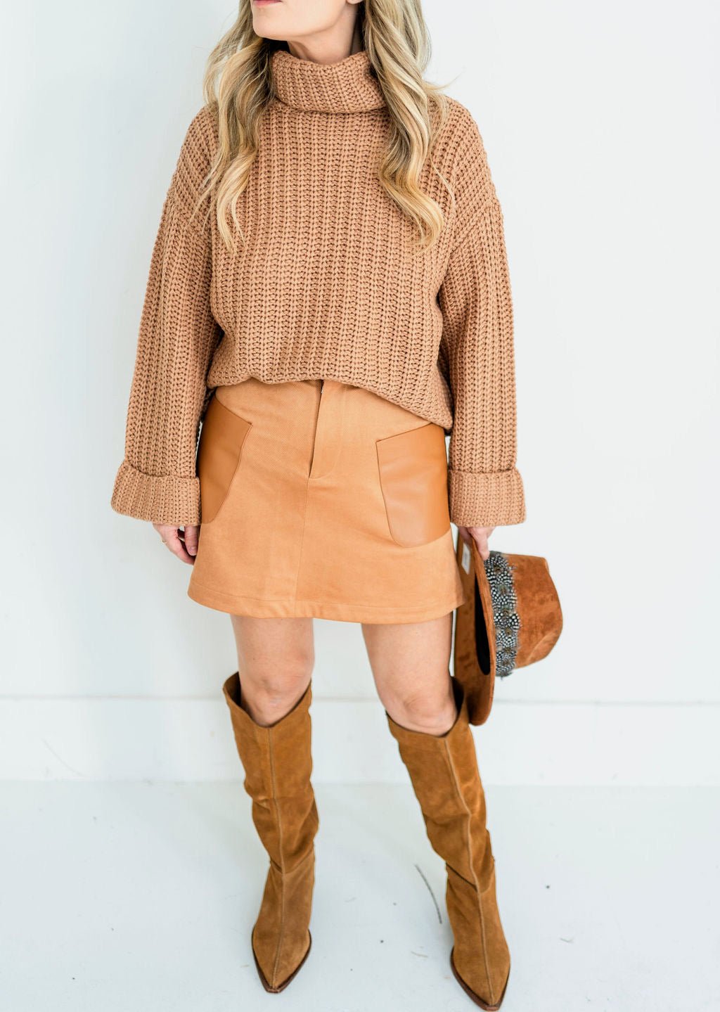 Cinnamon Vida Sweater - Amor Lafayette