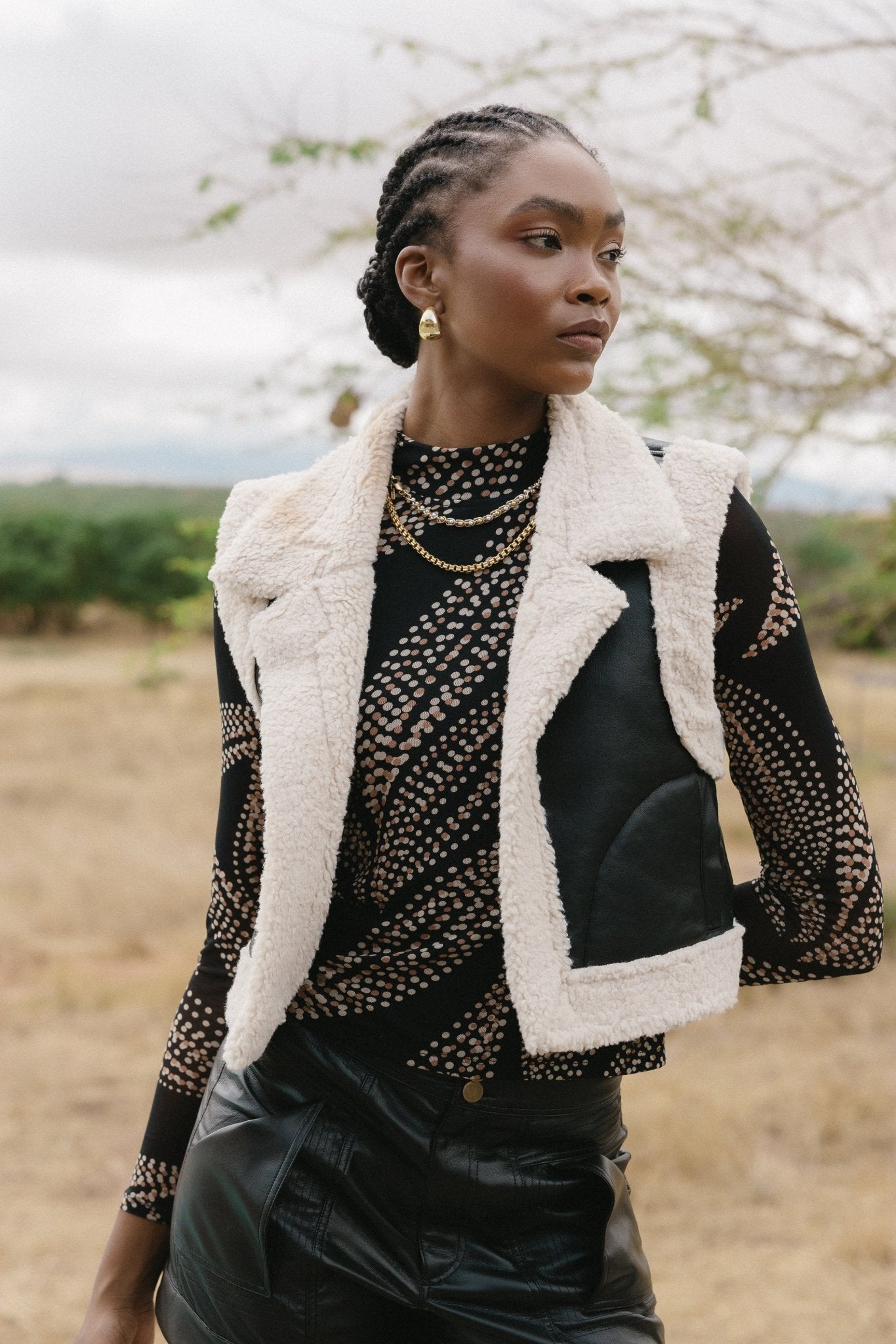 Cove Vest in Cream / Black - Amor Lafayette