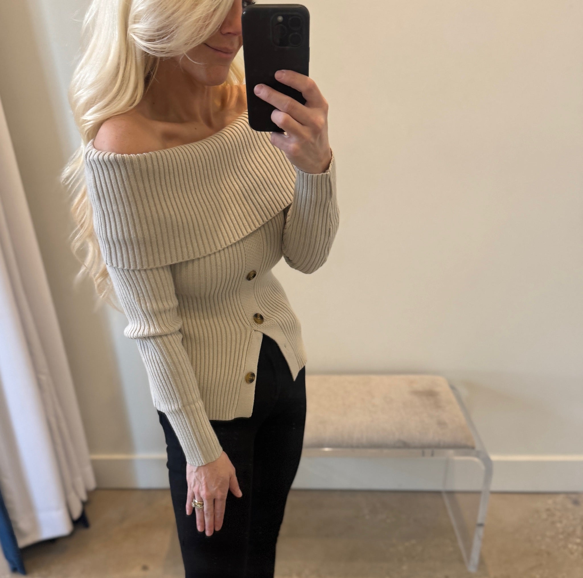 Cream Skyline In the Clear Top - Amor Lafayette