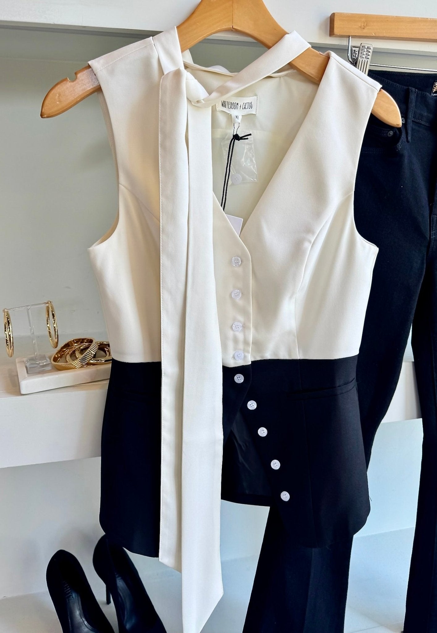 Cream/Black Contrasted Button Down Top - Amor Lafayette