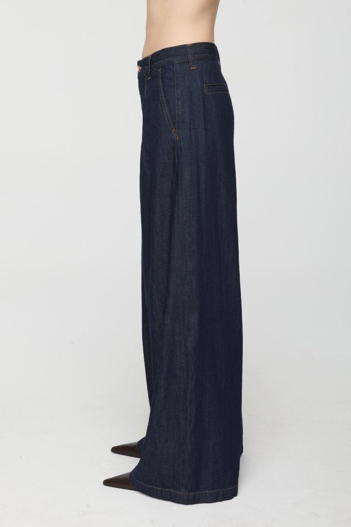DELPHINE PLEATED DENIM WIDE LEG In FORCE - Amor Lafayette