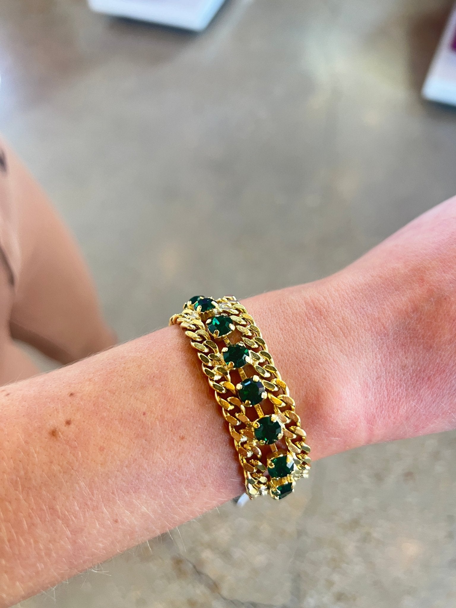 Emerald Maeve Bracelet in Antique Gold - Amor Lafayette