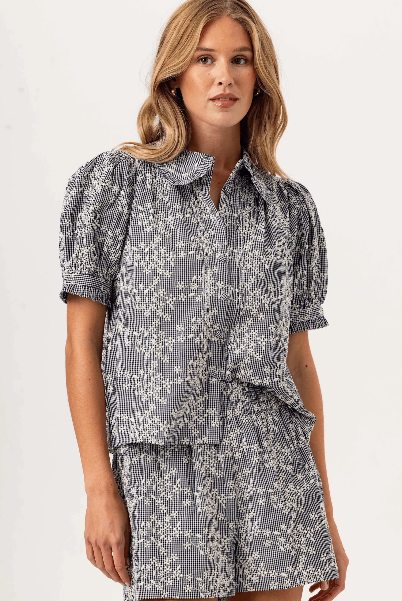 Floral Embroidered Lotus Shirt - Amor Lafayette