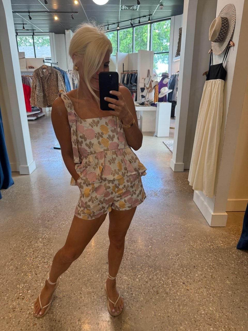 Floral Jacquard Shorts - Amor Lafayette