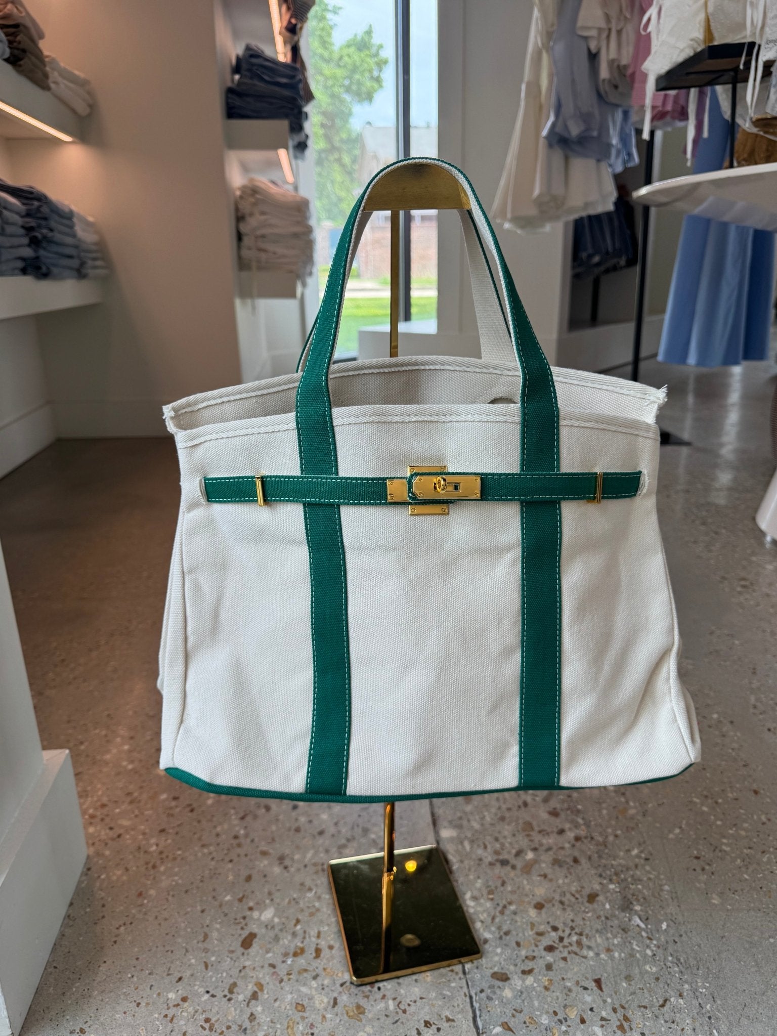 Green Canvas Tote - Amor Lafayette