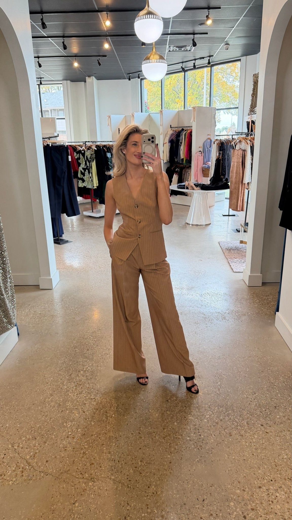 Hailey Wide Leg Trouser - Amor Lafayette