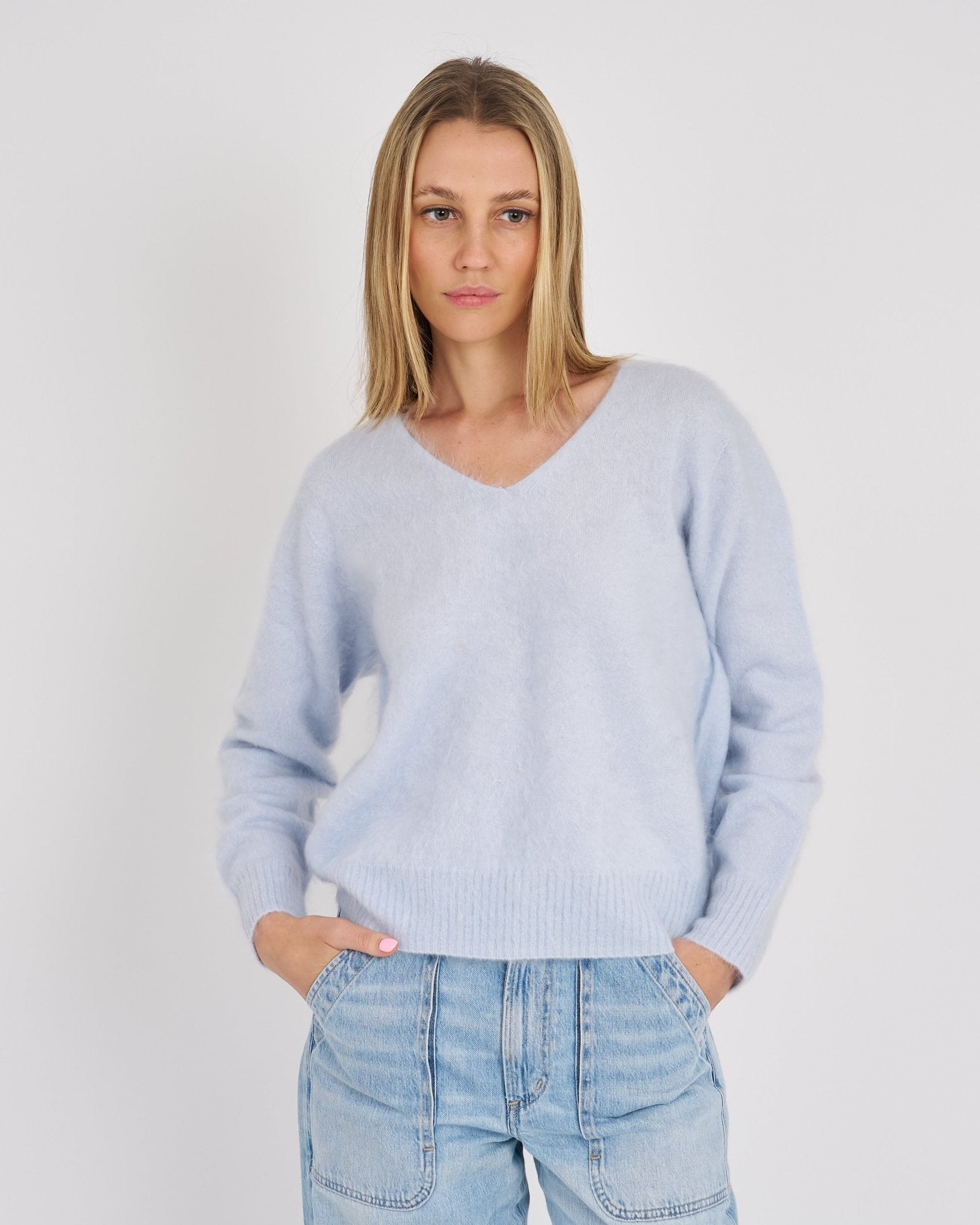Icy Blue LUNA BRUSHED CASHMERE VEE - Amor Lafayette