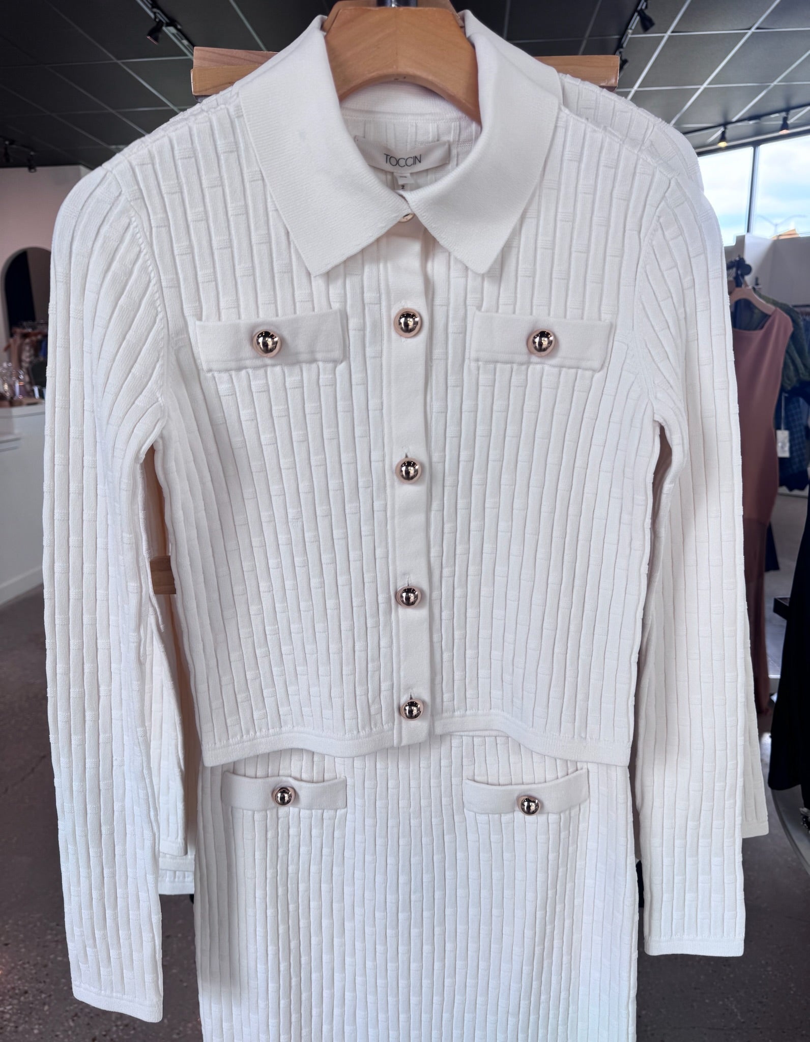 IVORY POSIE COLLARED BUTTON FRONT JACKET - Amor Lafayette