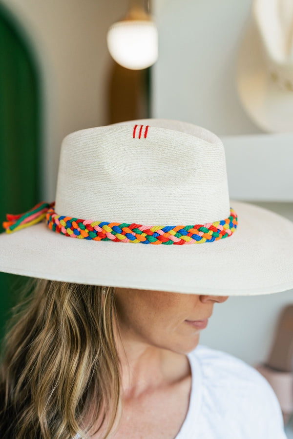 Large White Brim Palm Hat With Red Stripes - Amor Lafayette