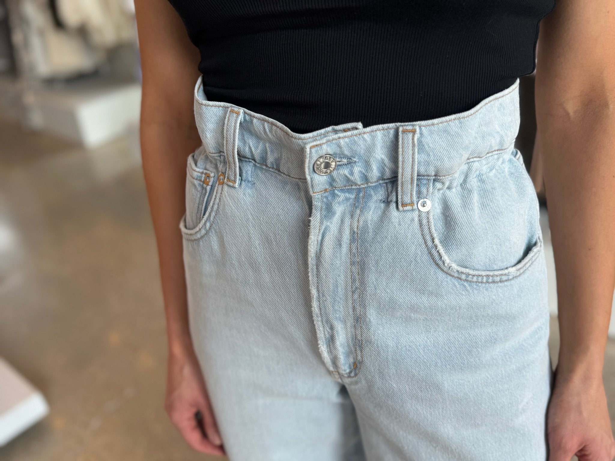 lyonne jean in tangent - Amor Lafayette