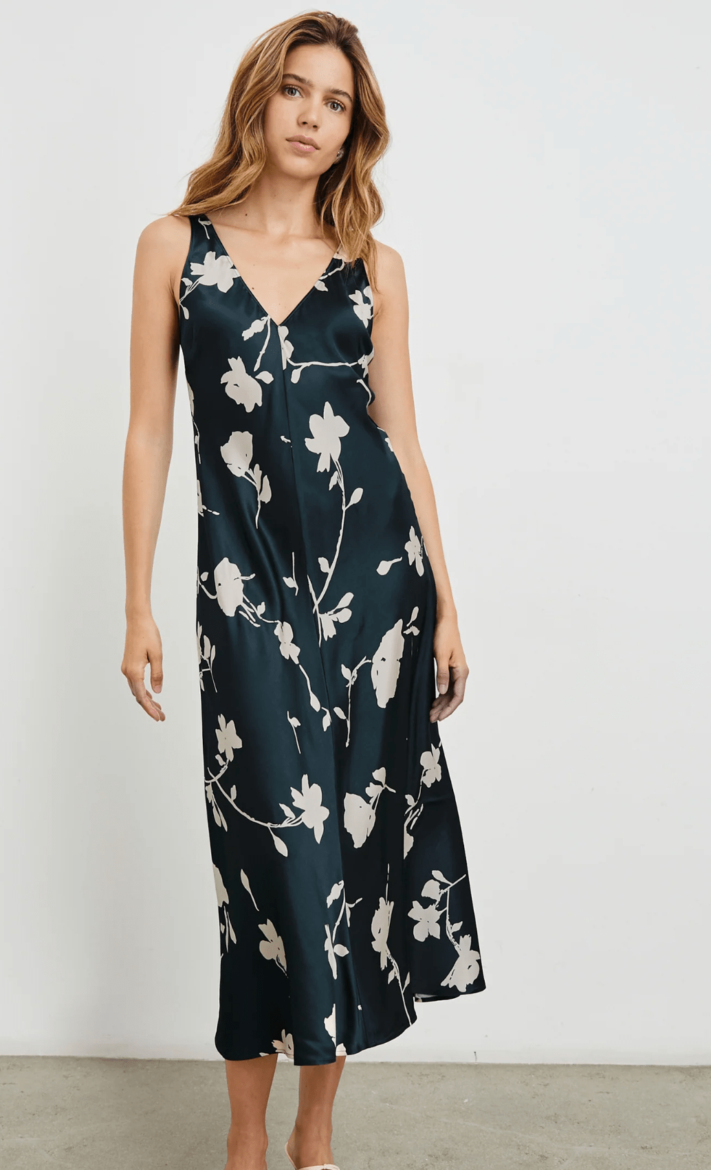 Midnight Roses Camellia Dress - Amor Lafayette