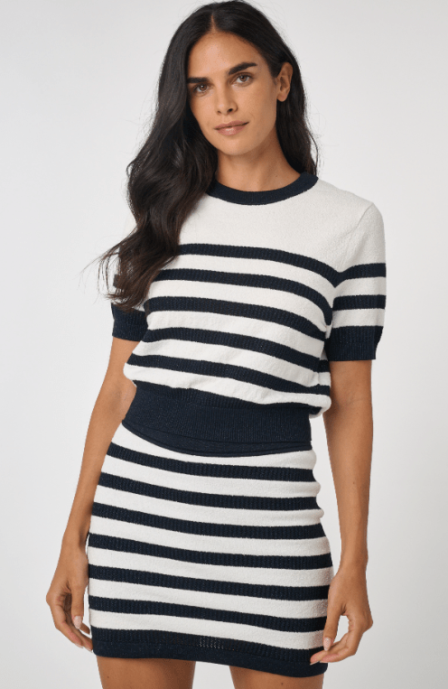 Midnight Velda Short Sleeve Sweater - Amor Lafayette