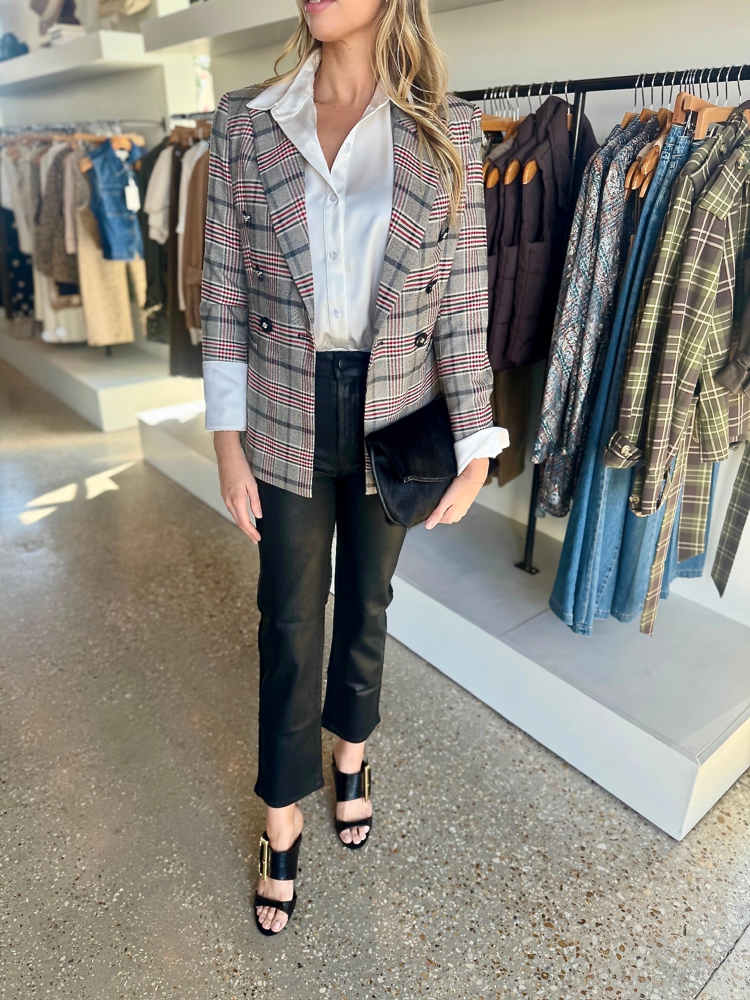 Mood Ring Coated Le Sleek Straight - Amor Lafayette