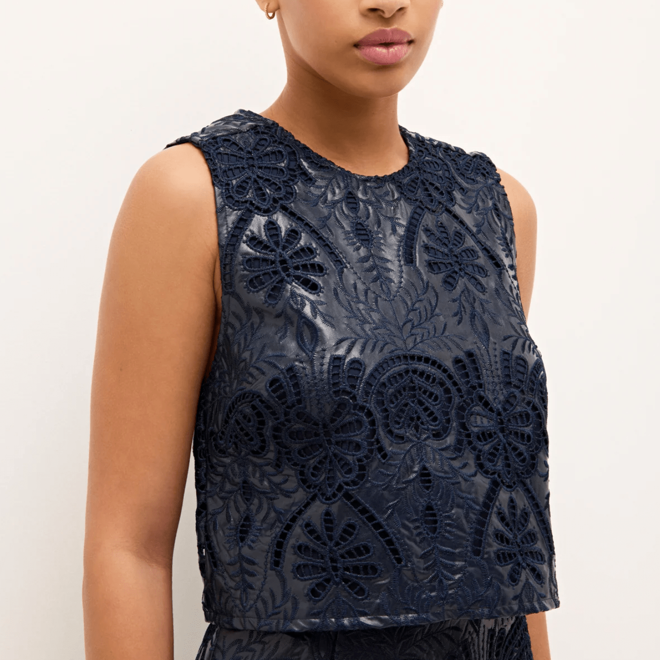 Naval David Shell Top - Amor Lafayette