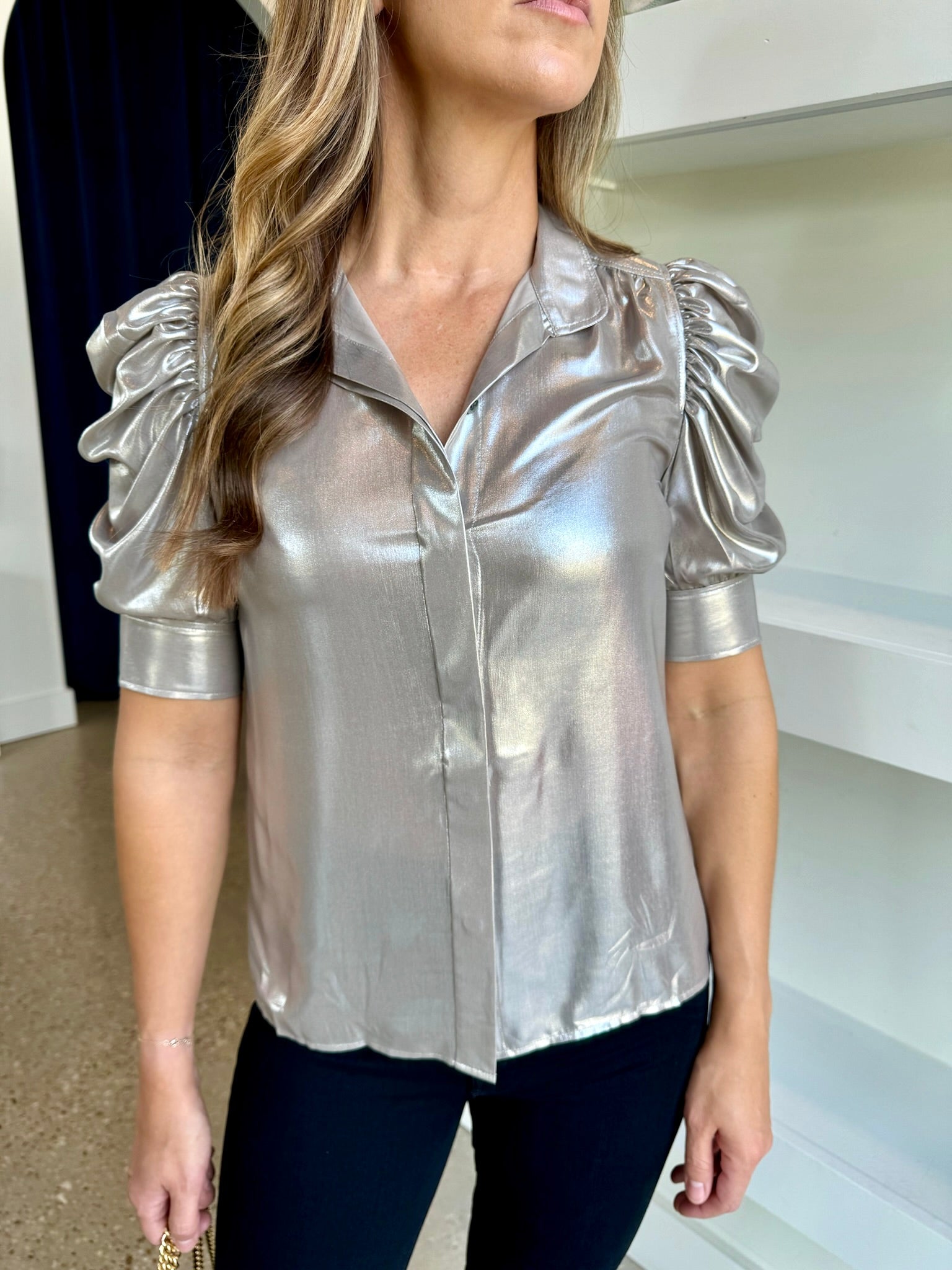 Silver Gillian Top - Amor Lafayette