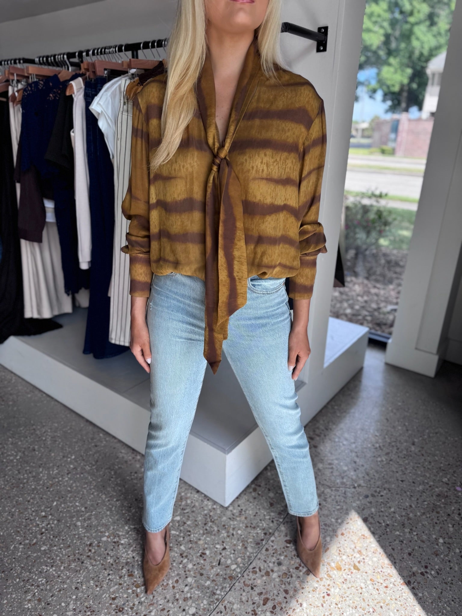 THE SILK OVERSIZED TIGER TIE SHIRT - Amor Lafayette