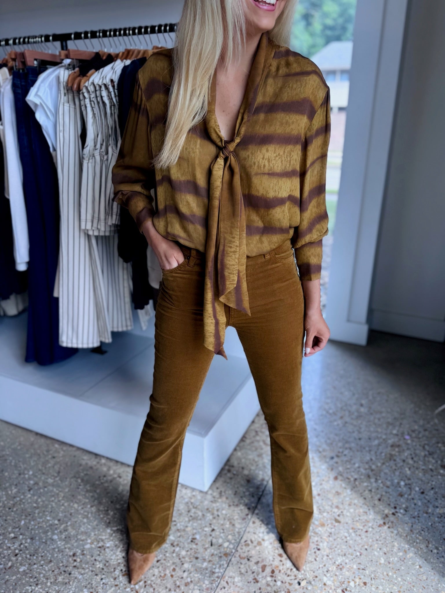 THE SILK OVERSIZED TIGER TIE SHIRT - Amor Lafayette