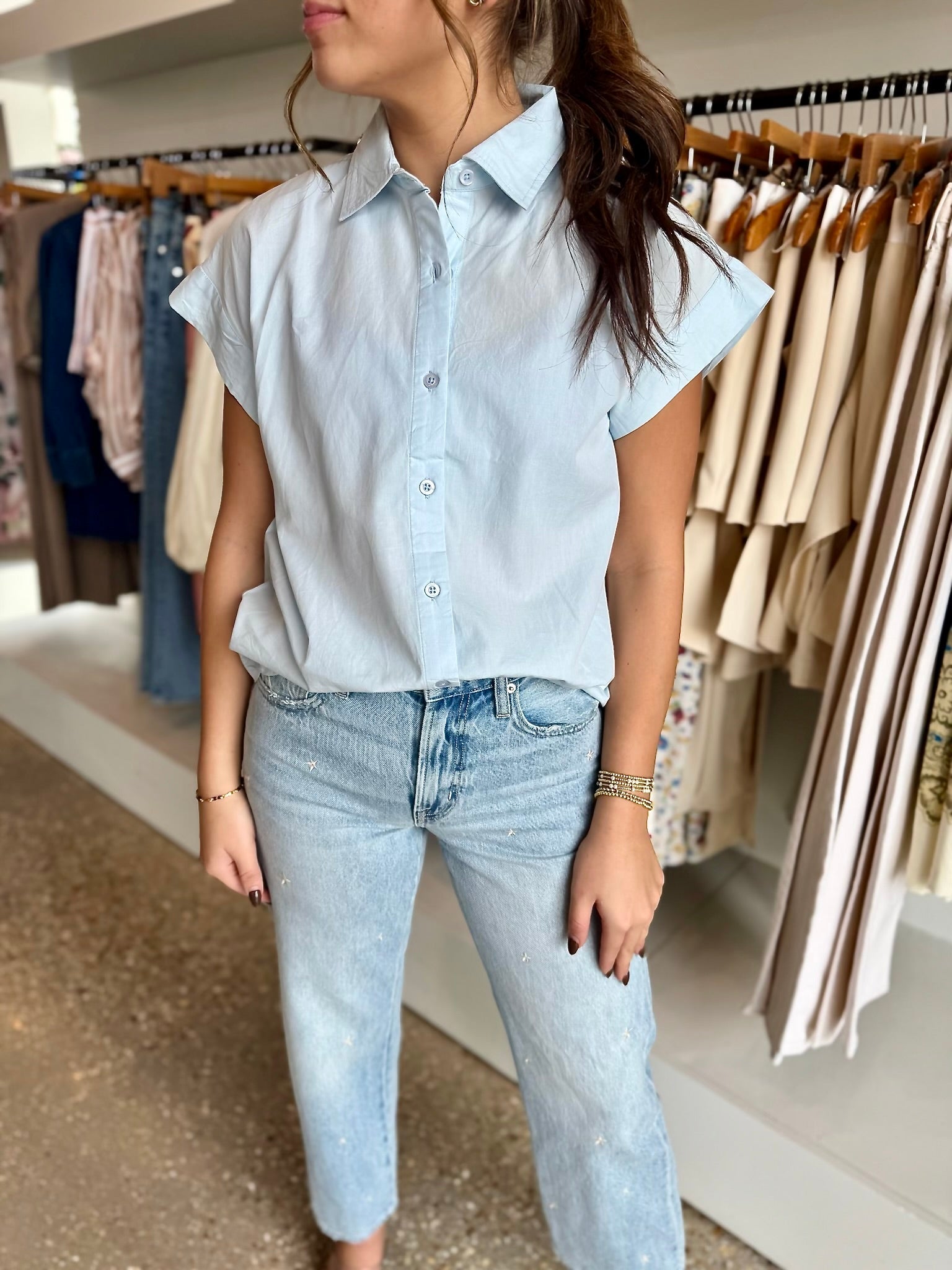 The SS Boyfriend Shirt in Cotton Sky Blue - Amor Lafayette