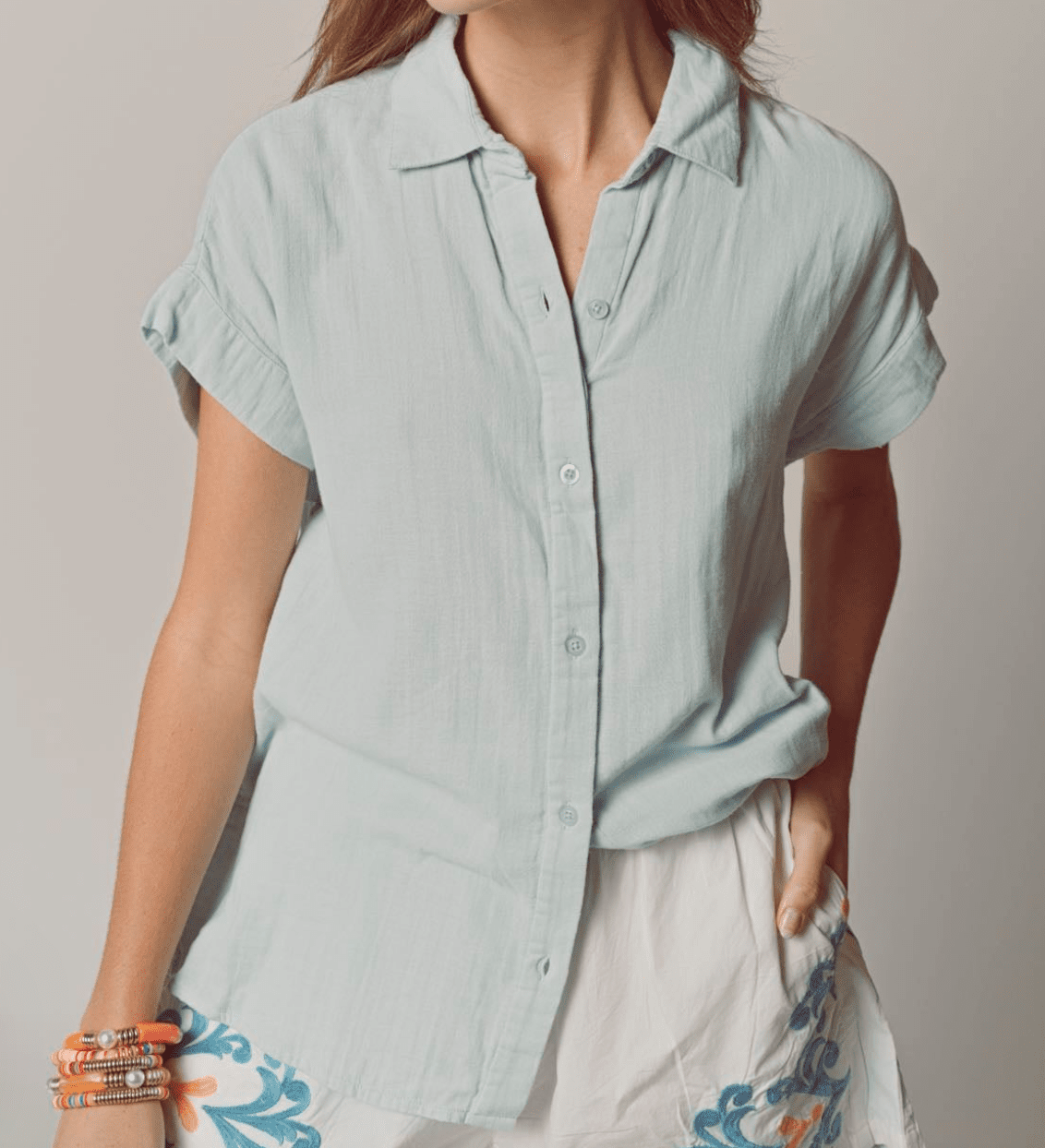 The SS Boyfriend Shirt in Cotton Sky Blue - Amor Lafayette