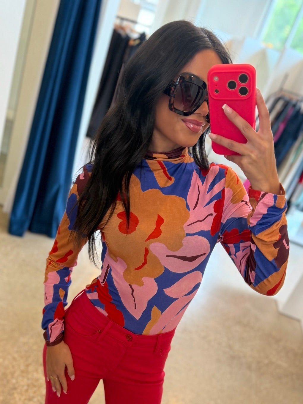 THE WEEKENDER-Virtual Pink - Amor Lafayette