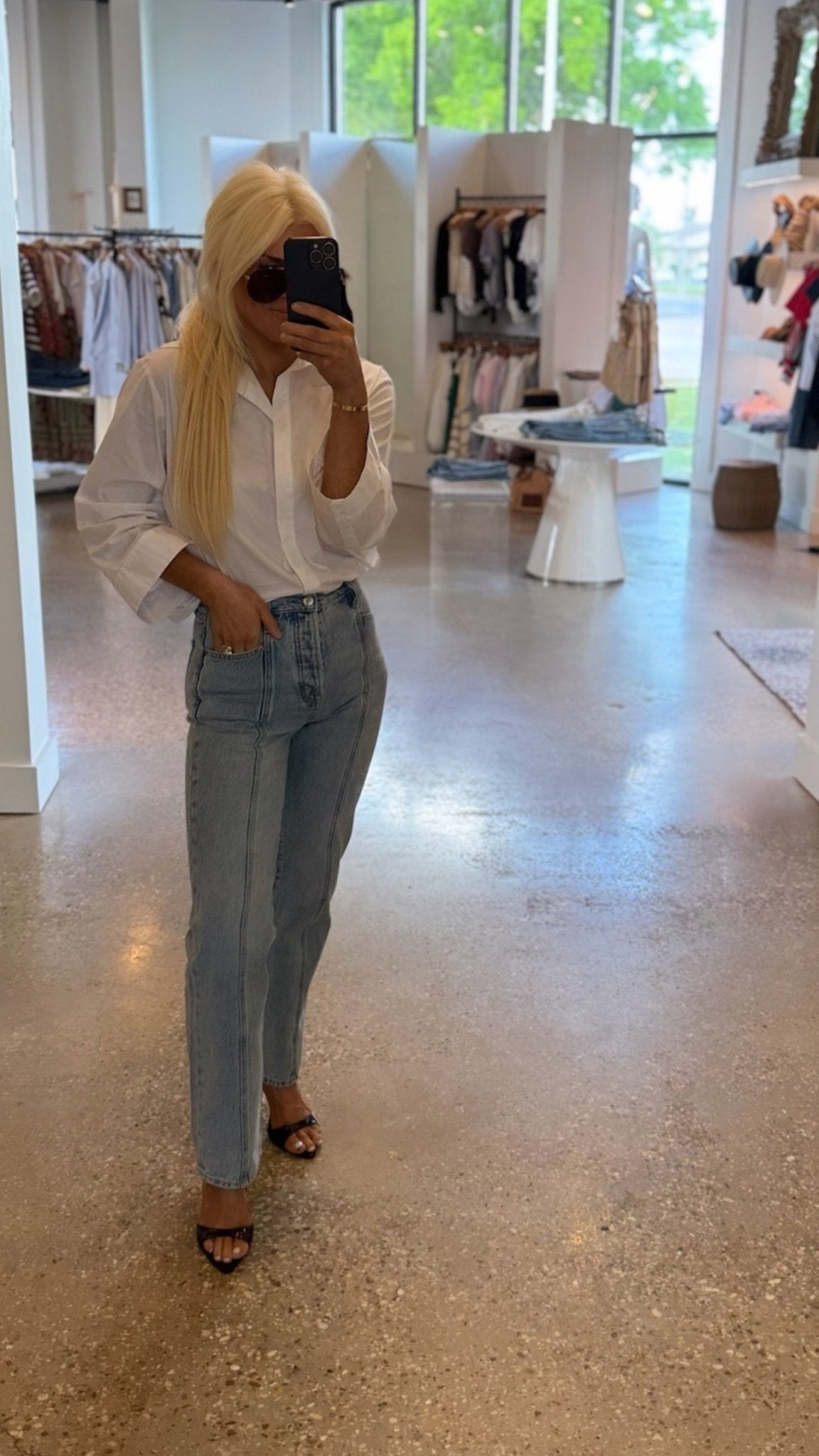 Vibes Cassie Super High Rise Straight Seemed - Amor Lafayette