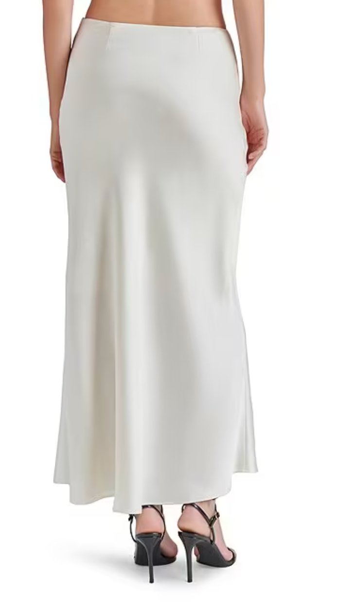 Whisper White Jeannie Skirt - Amor Lafayette