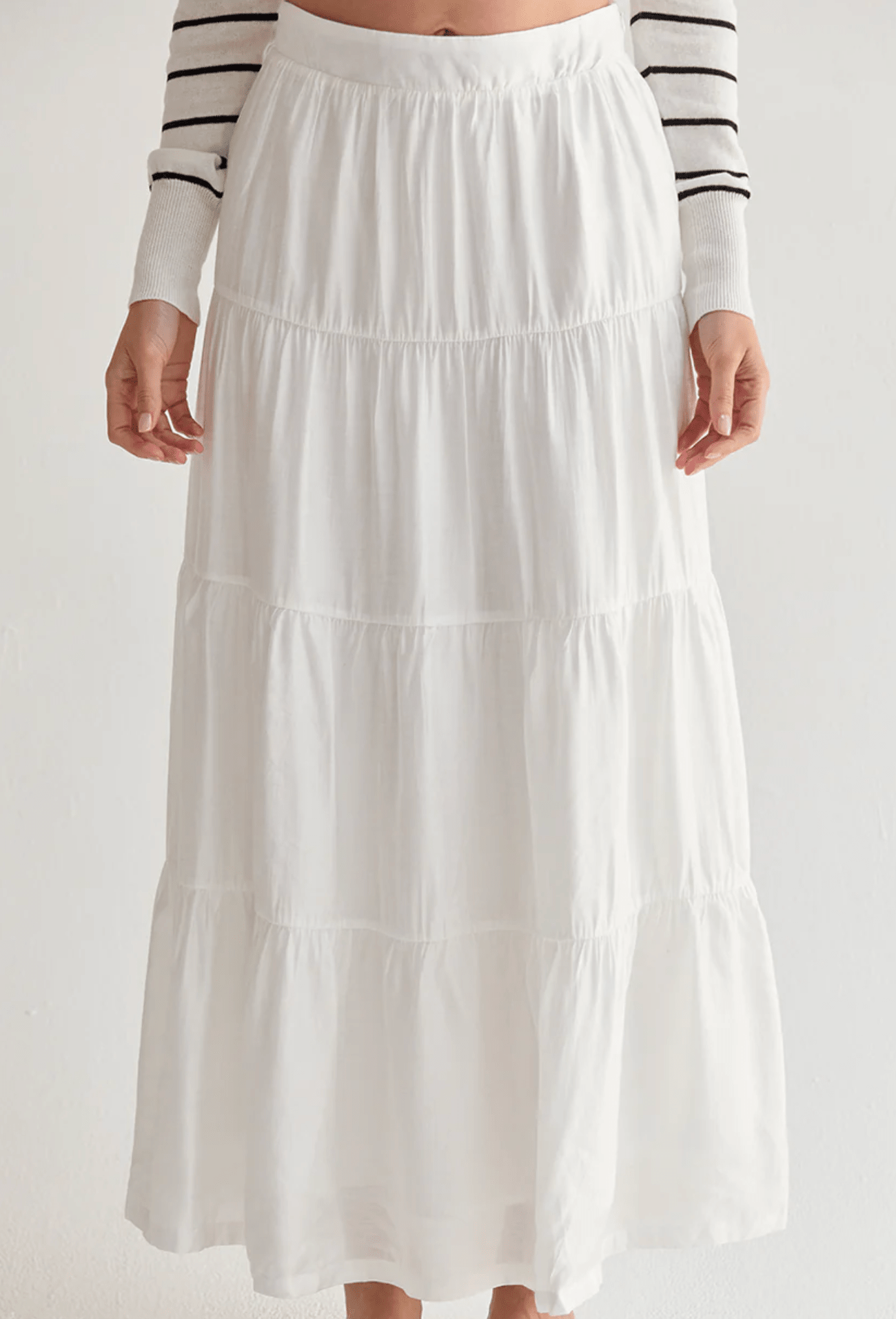 White Daisy Tiered Maxi Skirt - Amor Lafayette