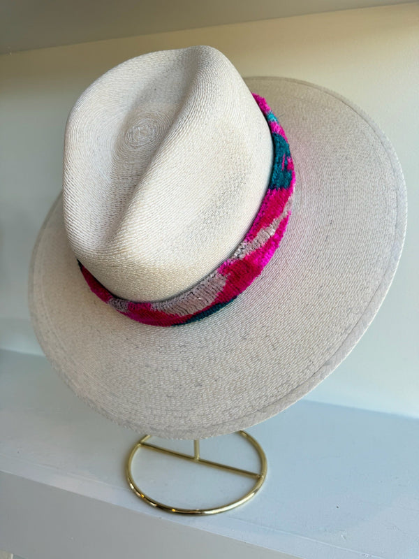 White Palm Hat w/ Pink/Green Ikat Band - Amor Lafayette