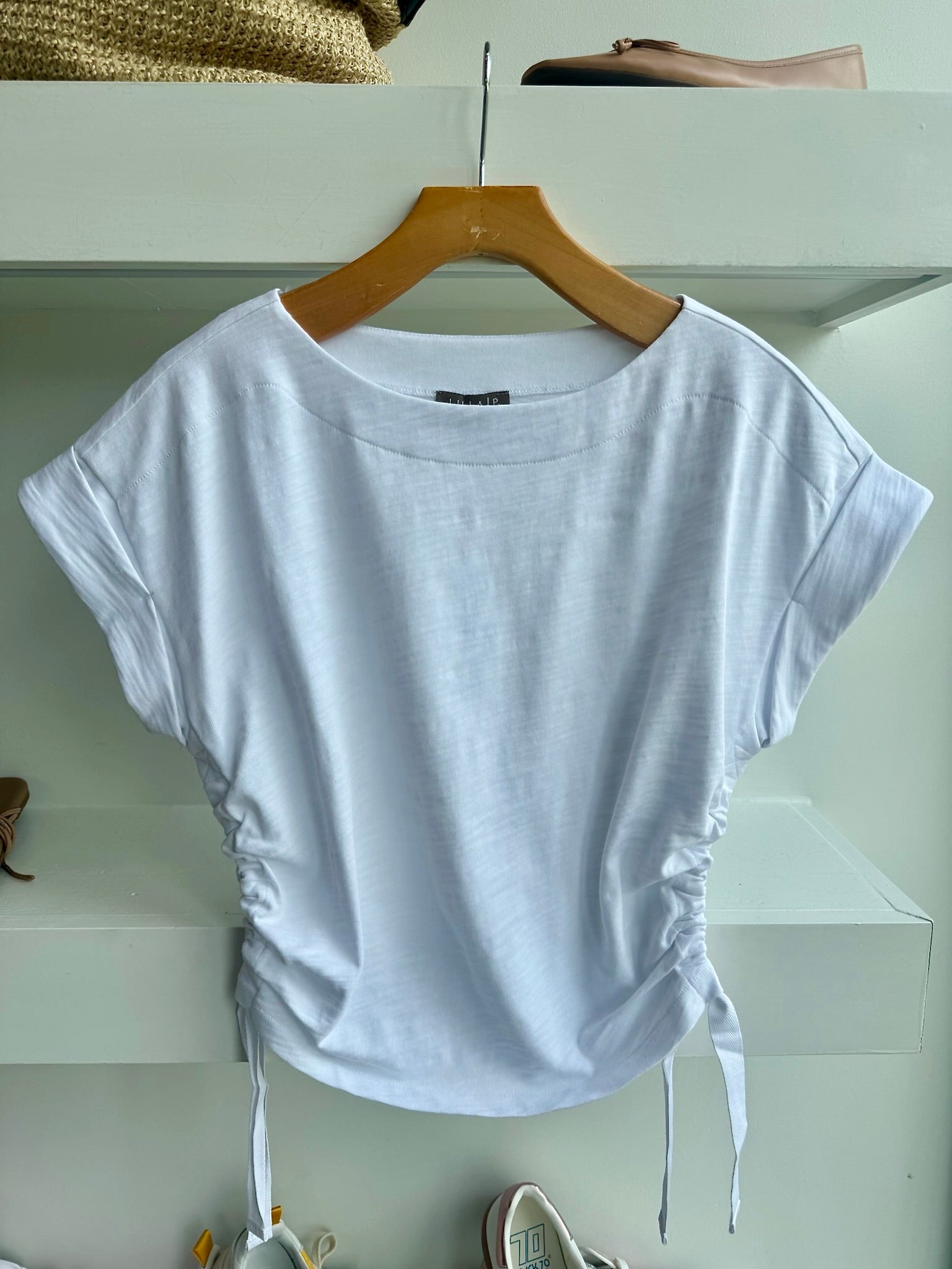 White Ruched Side Boatneck Tee - Amor Lafayette