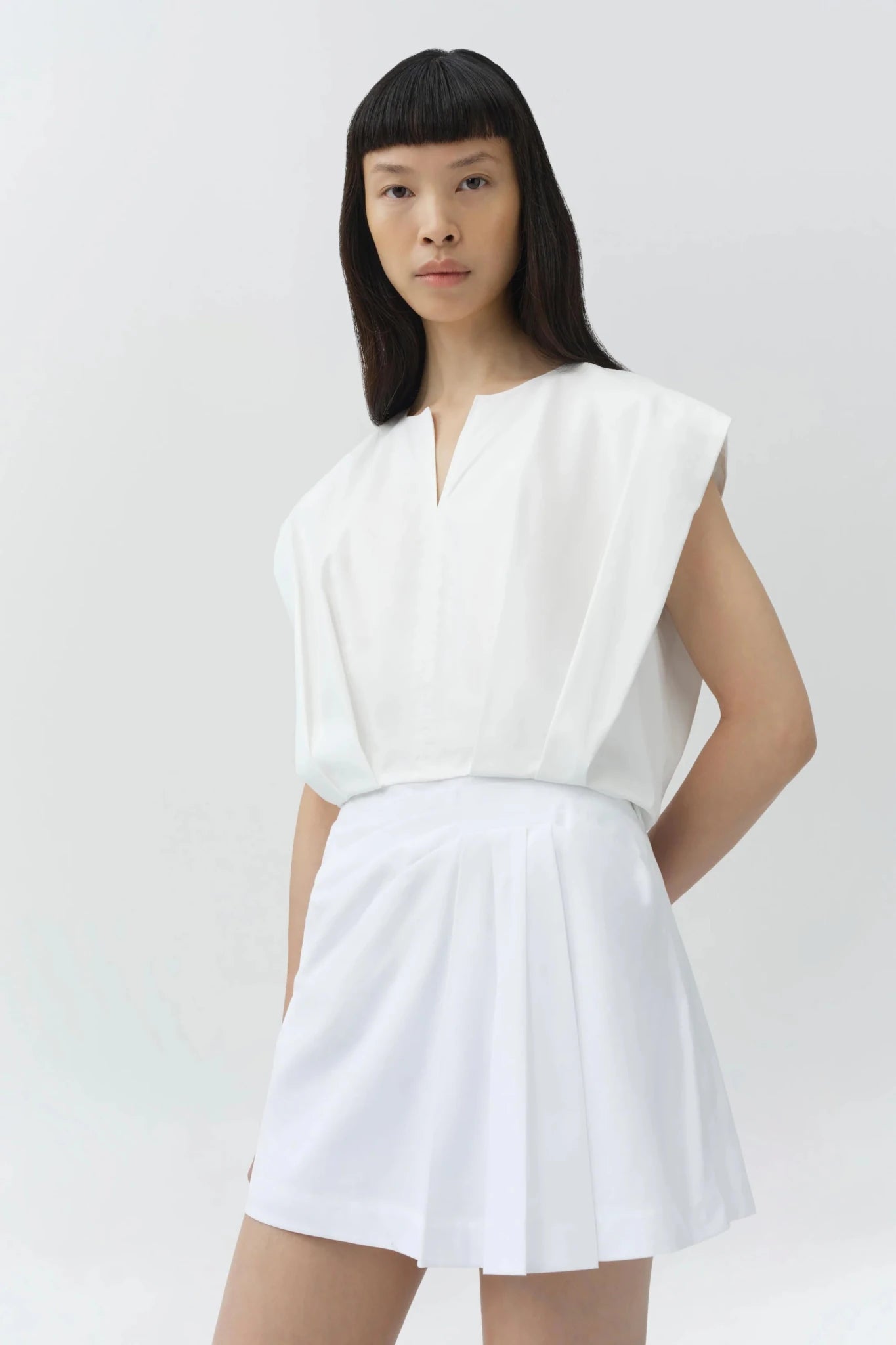 White Wrenli Pleated Top - Amor Lafayette